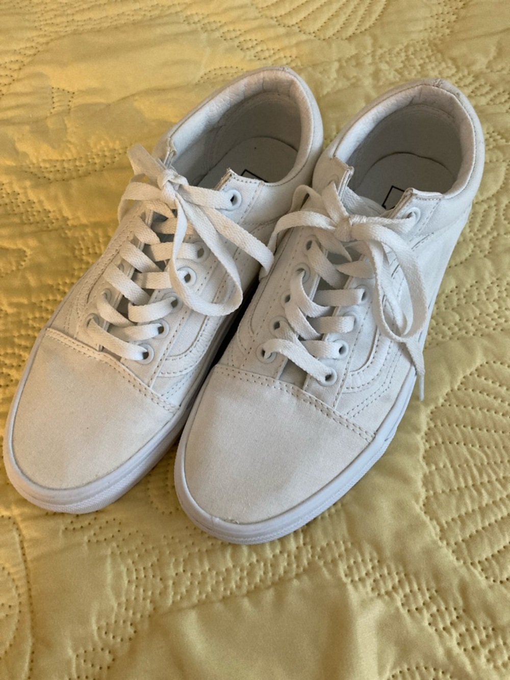 Vans Classic White Canvas Low-Top platform Sneakers 6.5M/8W